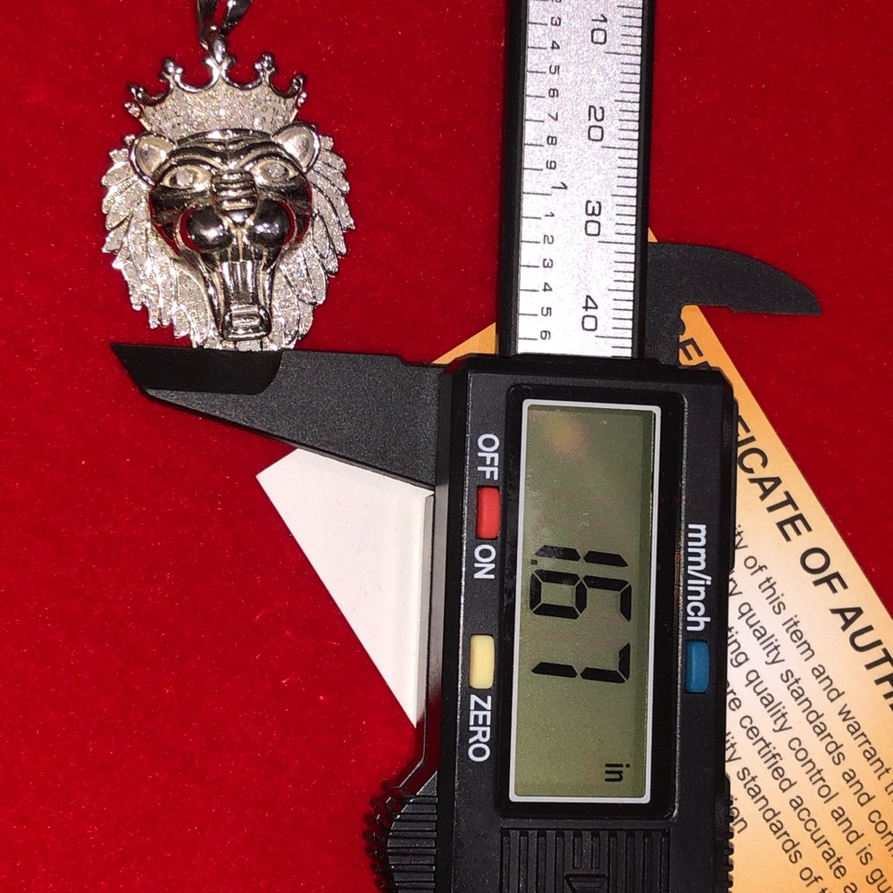 Real diamond custom made lion pendant, si diamonds, free posh authenticate, sale - Picture 5 of 10